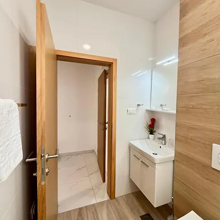 Casa Della Fiamma D'amore Di Maria